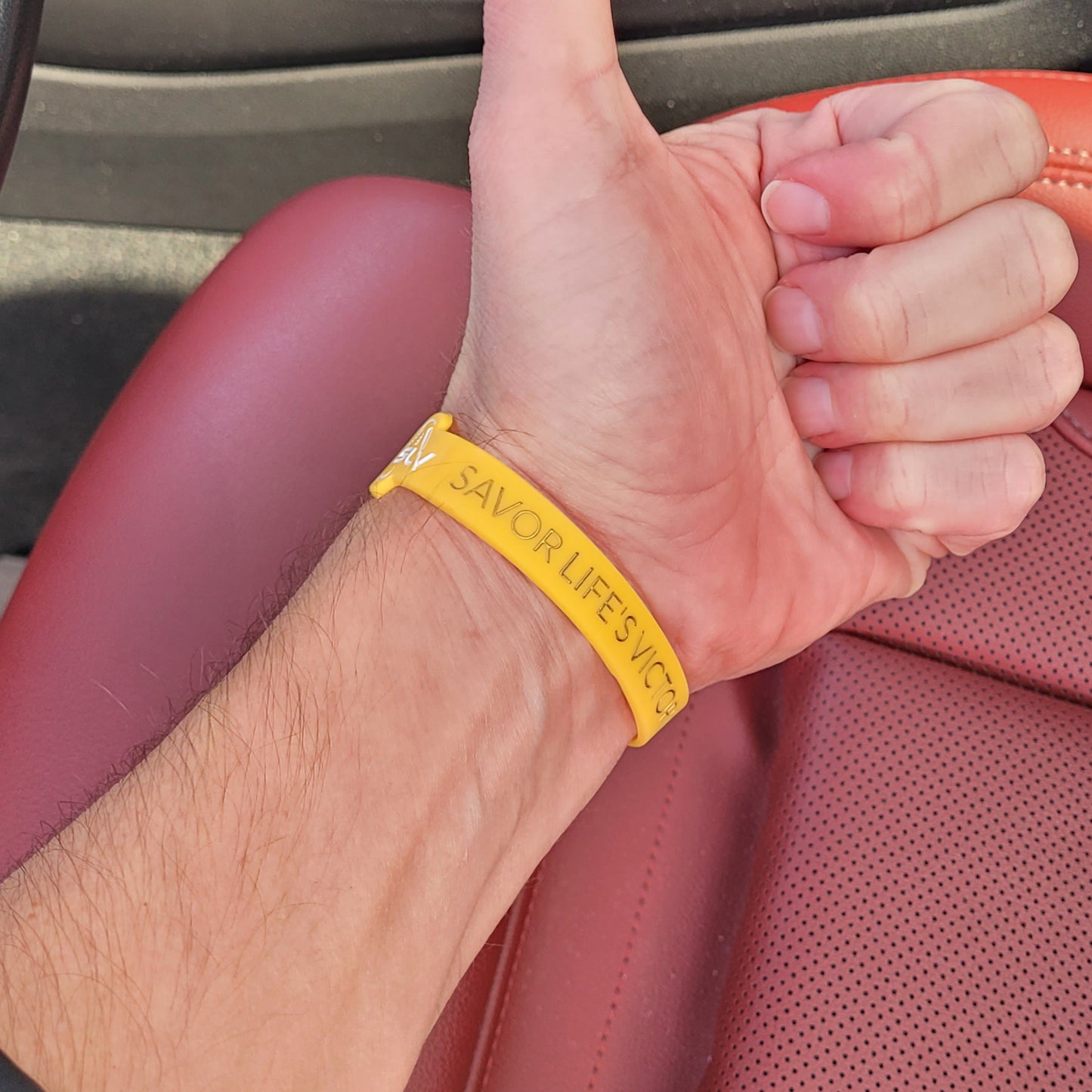 SLV Gold Savor Life's Victories™ Die-Cut Wristband 2025